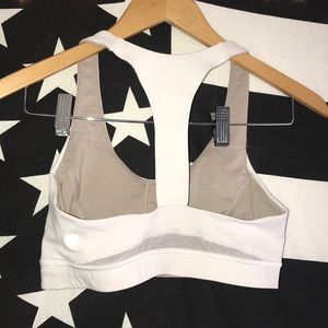 Lululemon Sports-bra with mesh detail!